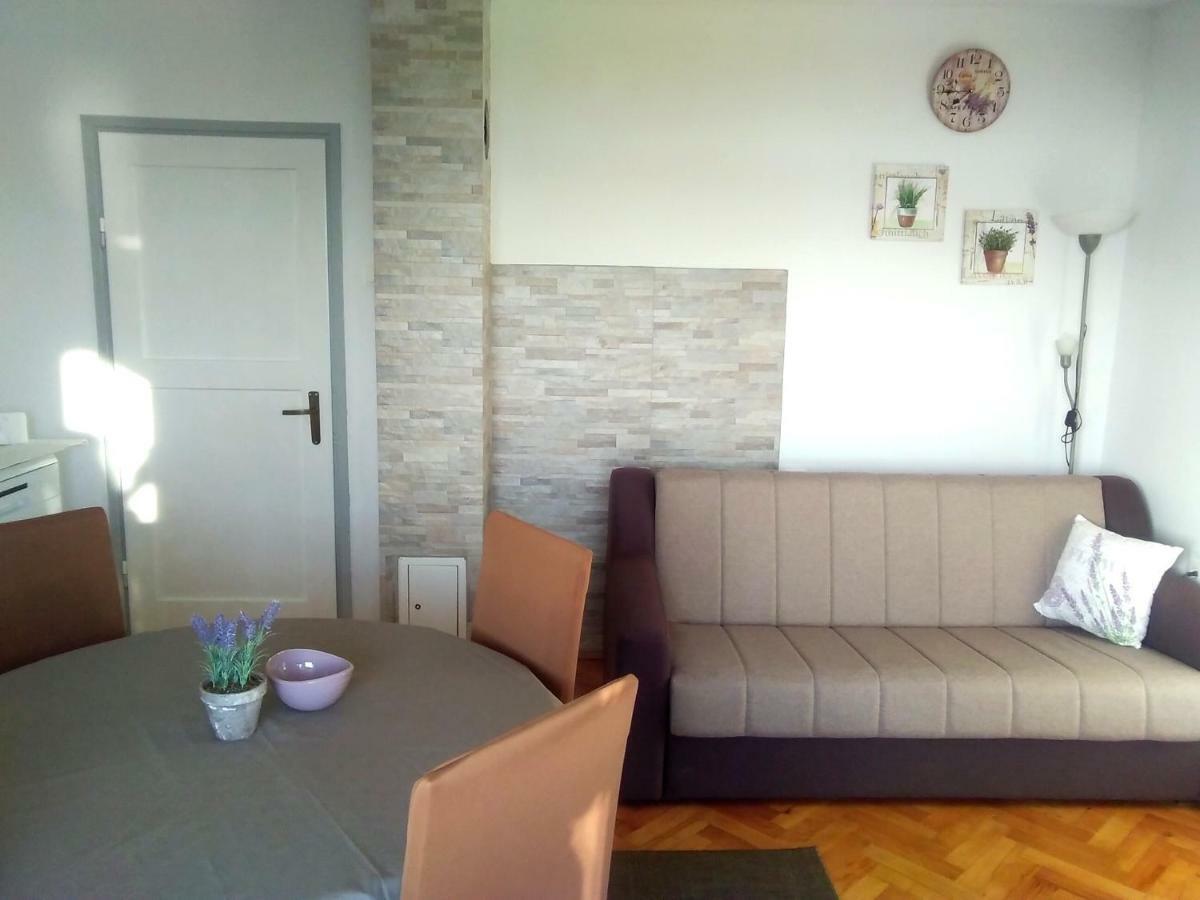 Apartment Nina Senj  Bagian luar foto